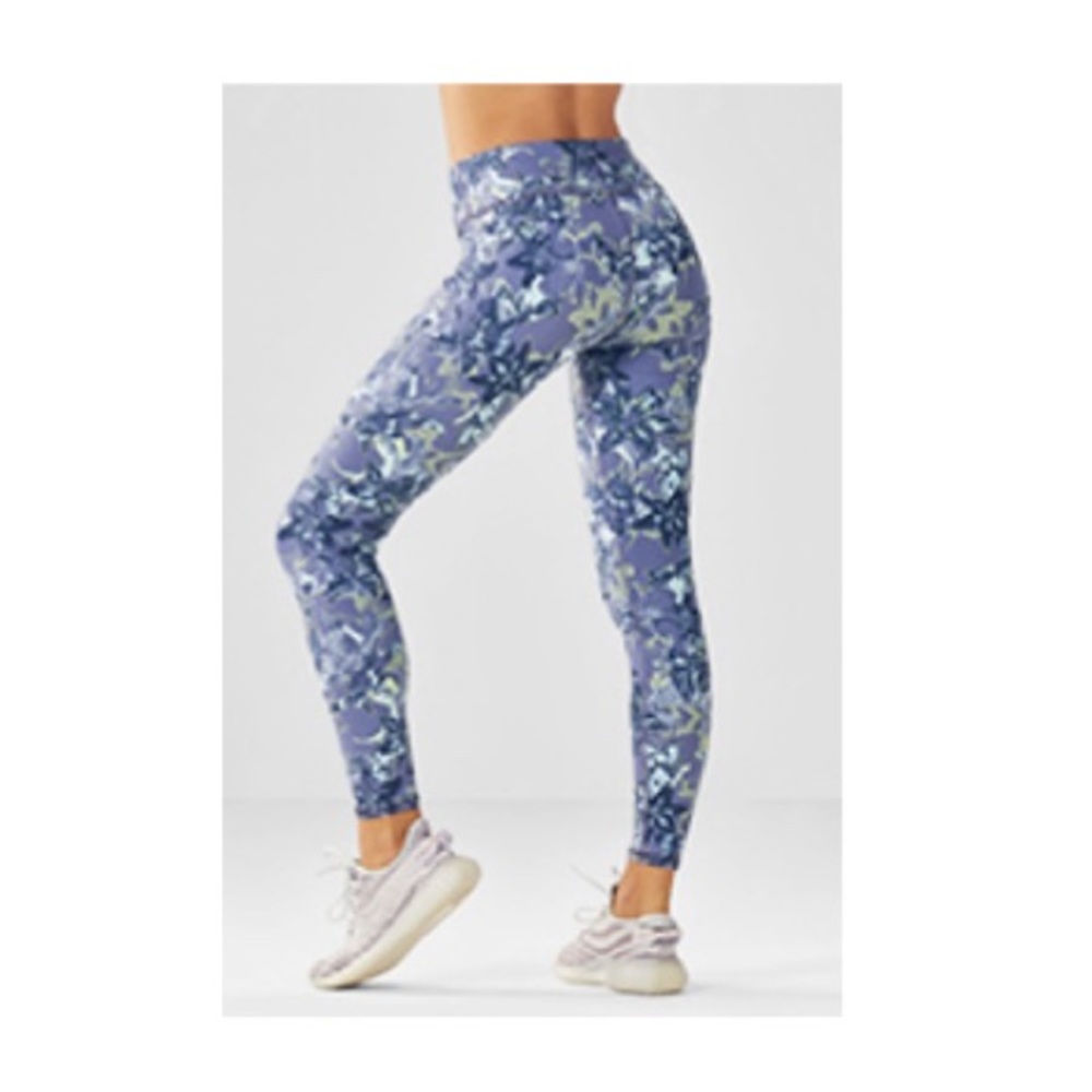 Fabletics Mid-Rise Printed Powerhold 7/8 XL